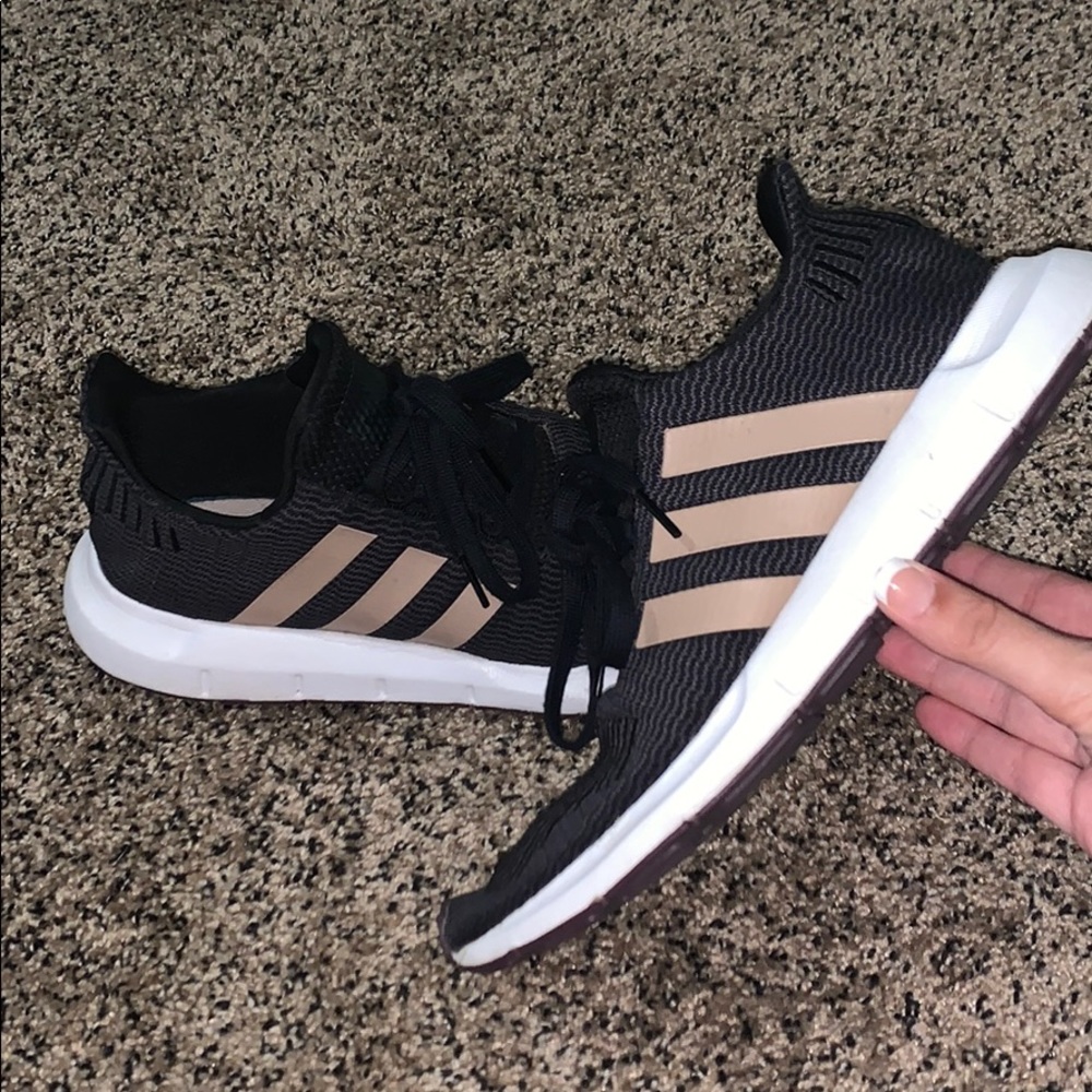Adidas swift run